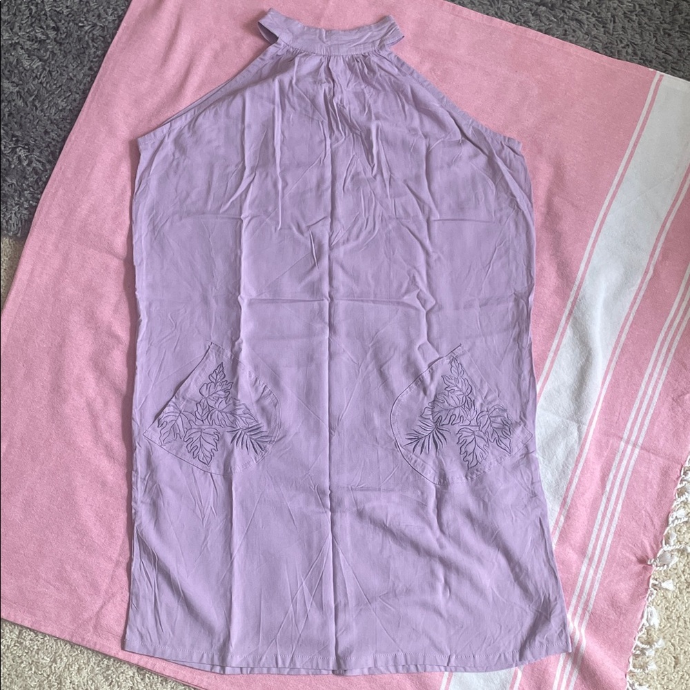 Lavender Halter Neck Women's Dress with Tropical Embroidered Front Pockets Sz S